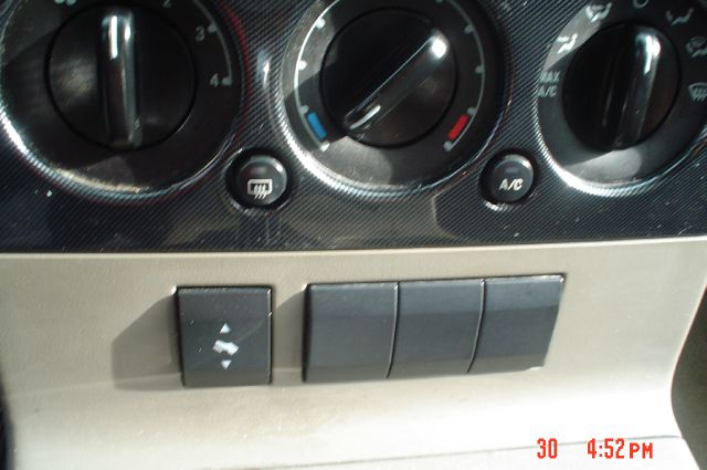 Ford Explorer 2006 photo 24
