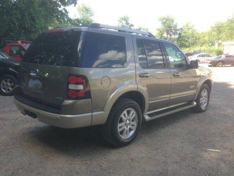 Ford Explorer 2006 photo 2