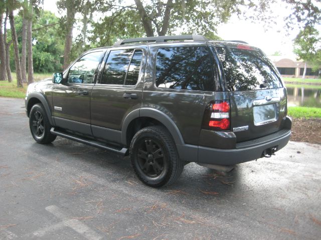 Ford Explorer 2006 photo 1