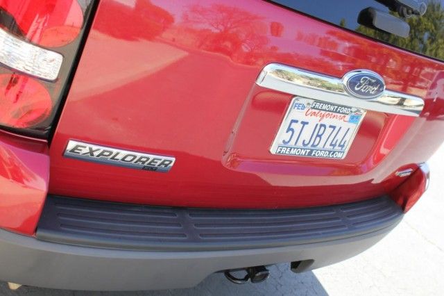 Ford Explorer 2006 photo 1