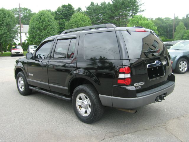 Ford Explorer 2006 photo 1