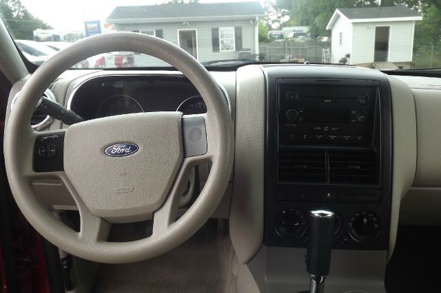 Ford Explorer 2006 photo 10