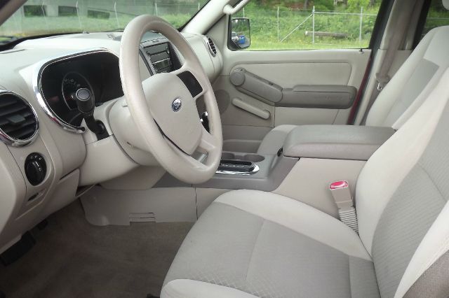 Ford Explorer 2006 photo 3