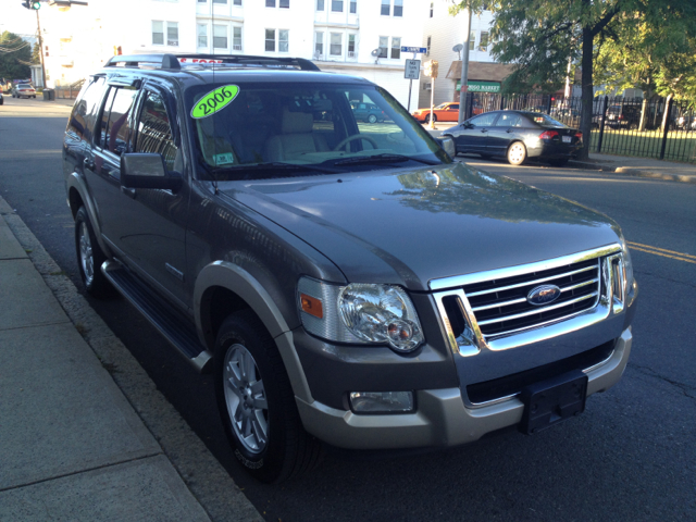 Ford Explorer 2006 photo 1