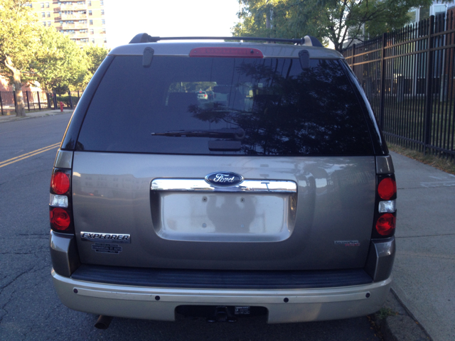 Ford Explorer 2006 photo 3