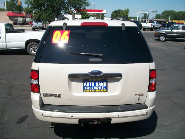 Ford Explorer 2006 photo 2