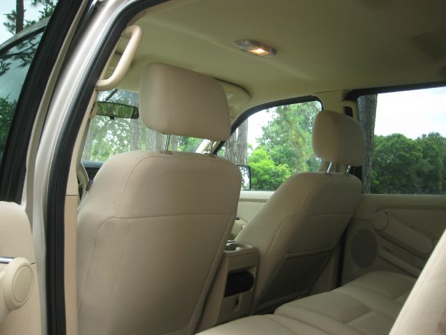 Ford Explorer 2006 photo 4