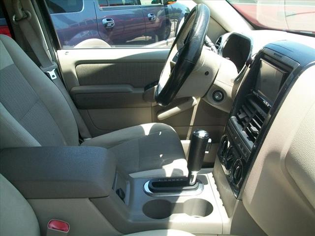 Ford Explorer 2006 photo 2