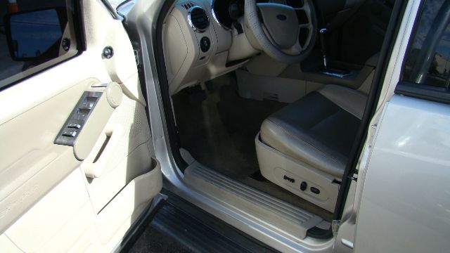 Ford Explorer 2006 photo 1