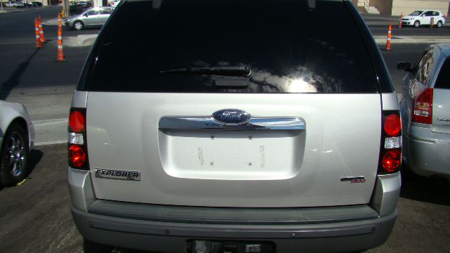 Ford Explorer 2006 photo 4
