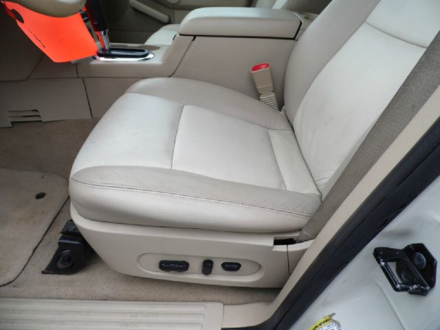 Ford Explorer 2006 photo 10
