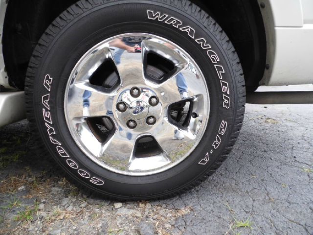 Ford Explorer 2006 photo 2