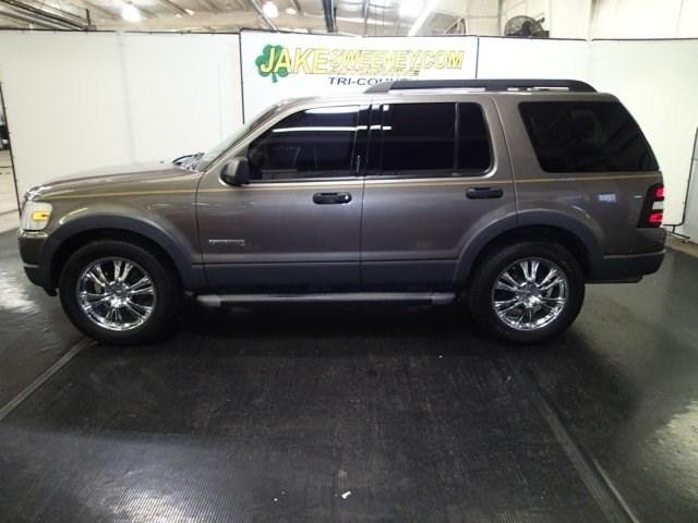 Ford Explorer 2006 photo 3