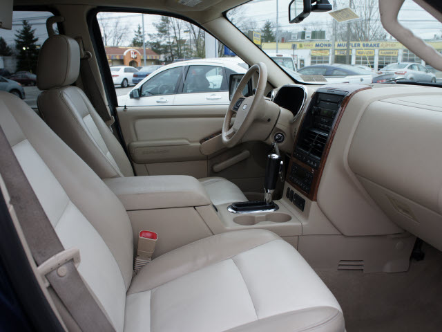Ford Explorer 2006 photo 2