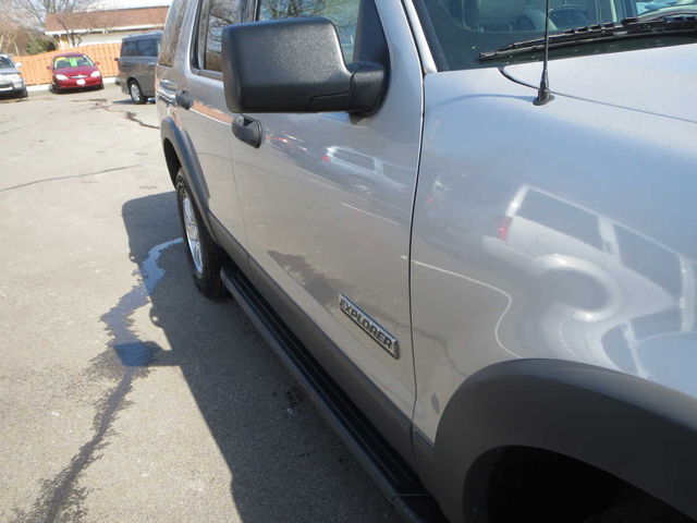 Ford Explorer 2006 photo 2