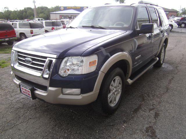 Ford Explorer 2006 photo 2