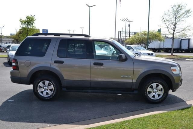 Ford Explorer 2006 photo 3