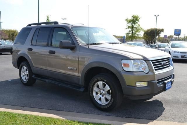Ford Explorer 2006 photo 4