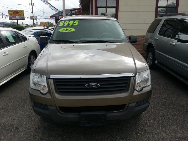 Ford Explorer 2006 photo 1