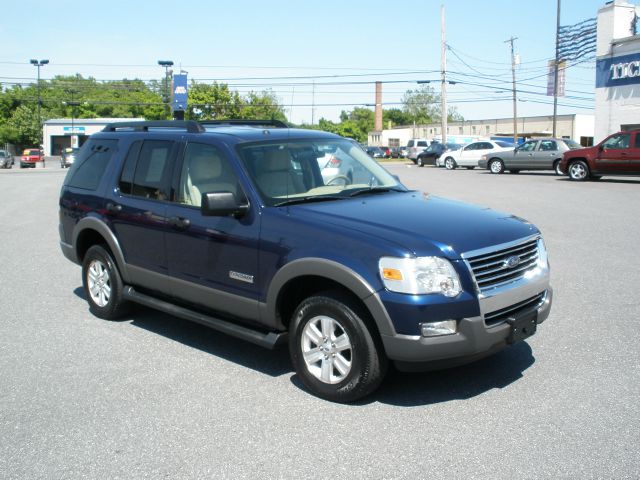 Ford Explorer GXL SUV