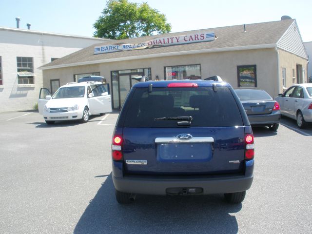 Ford Explorer 2006 photo 1