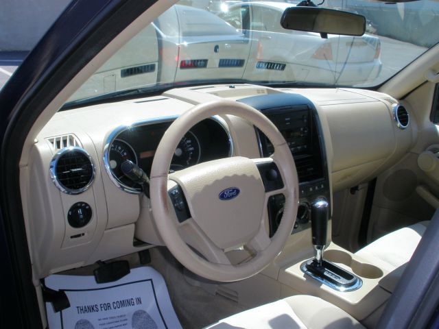 Ford Explorer 2006 photo 4
