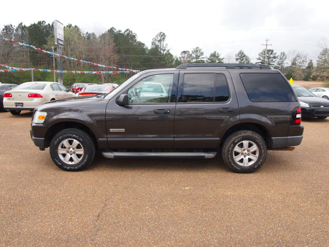 Ford Explorer 2006 photo 3