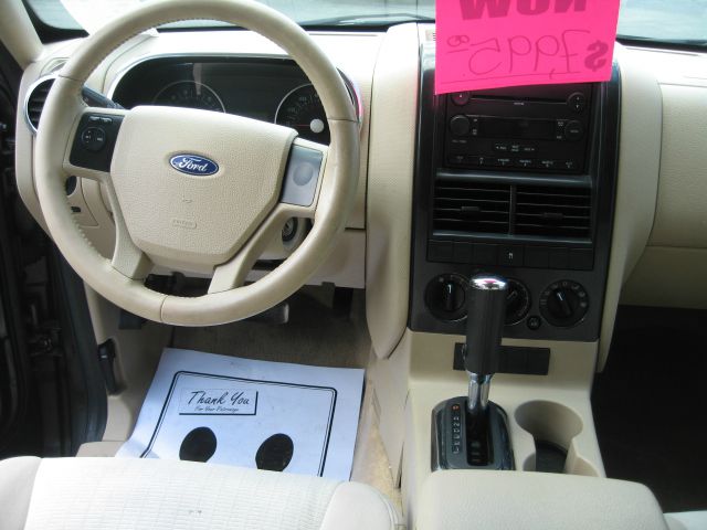 Ford Explorer 2006 photo 3