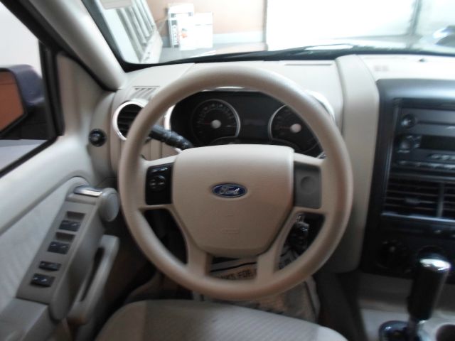 Ford Explorer 2006 photo 1