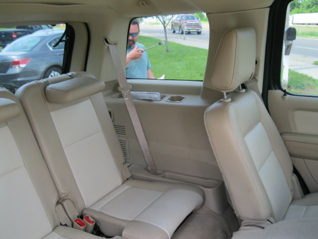Ford Explorer 2006 photo 2