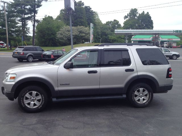 Ford Explorer 2006 photo 14