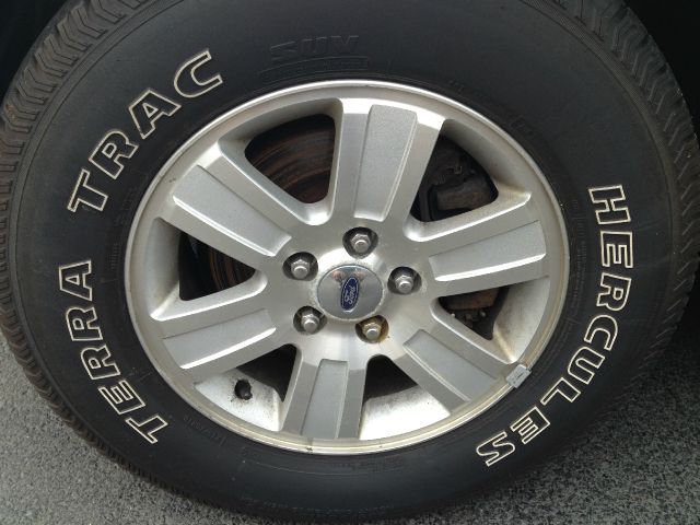 Ford Explorer 2006 photo 3