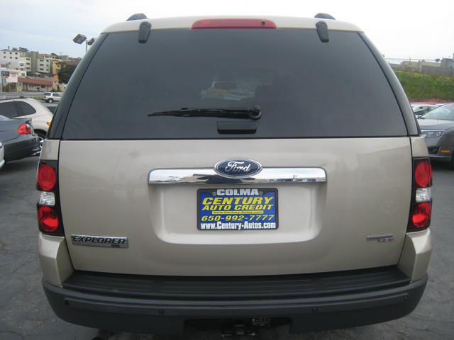Ford Explorer 2006 photo 3