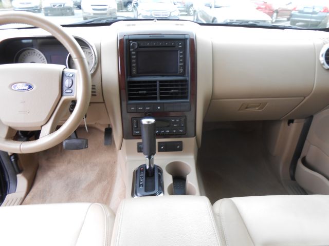 Ford Explorer 2007 photo 2