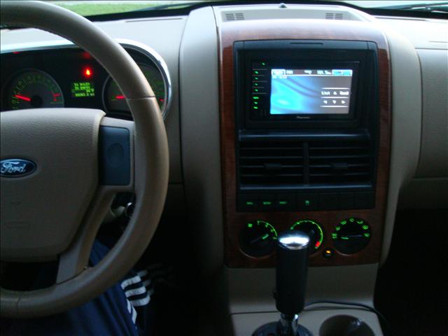 Ford Explorer 2007 photo 2