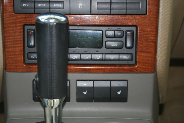 Ford Explorer 2007 photo 11