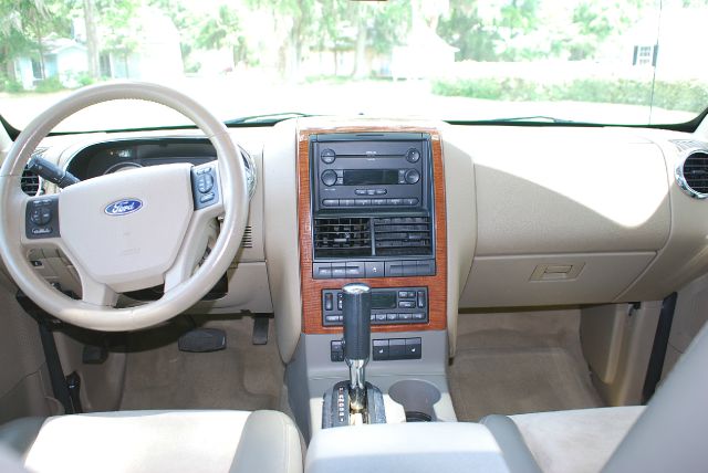 Ford Explorer 2007 photo 6