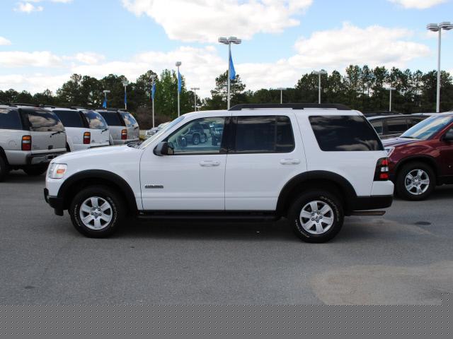 Ford Explorer ESi Sport Utility