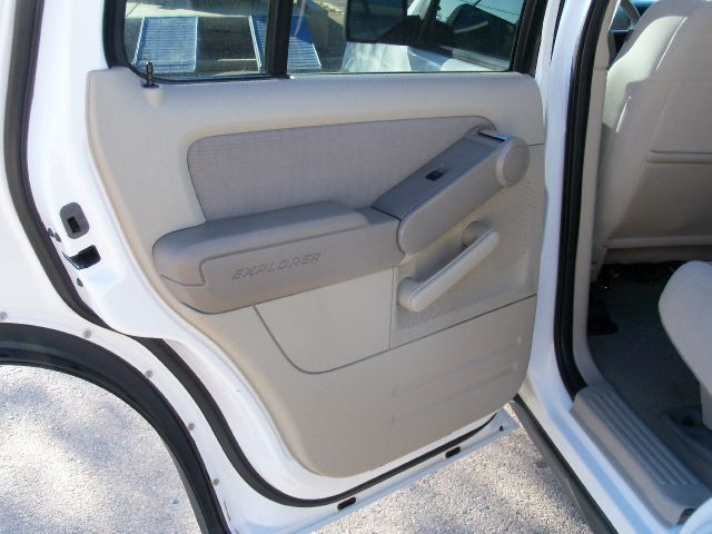 Ford Explorer 2007 photo 16