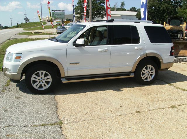 Ford Explorer LT CREW 25 SUV