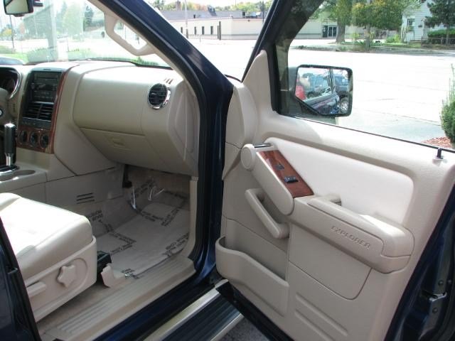 Ford Explorer 2007 photo 2