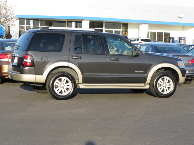 Ford Explorer 2007 photo 1
