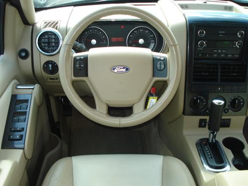 Ford Explorer 2008 photo 1