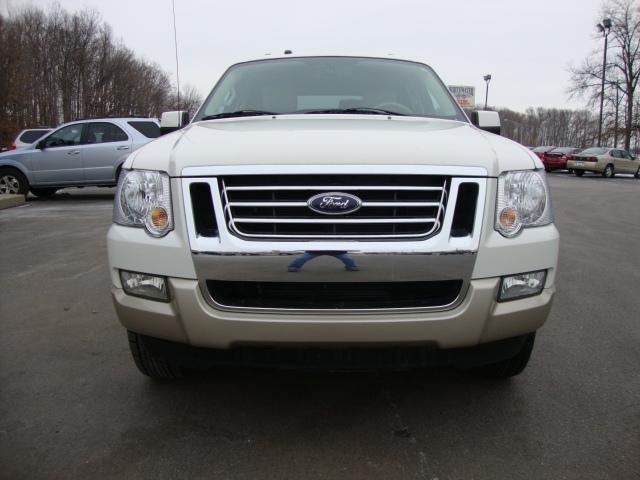 Ford Explorer 2008 photo 1