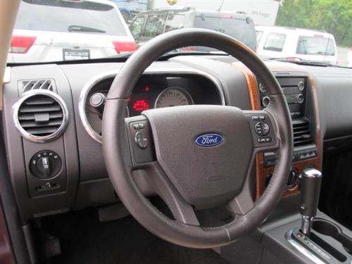 Ford Explorer 2008 photo 1