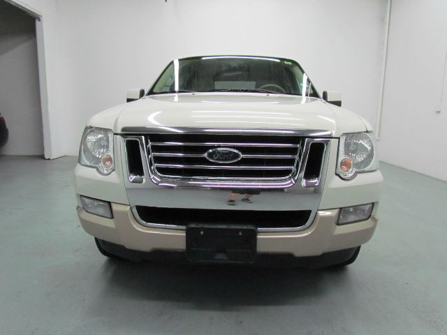 Ford Explorer 2008 photo 2