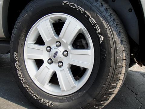 Ford Explorer 2008 photo 2