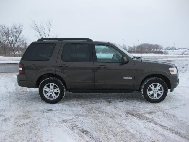 Ford Explorer 2008 photo 1