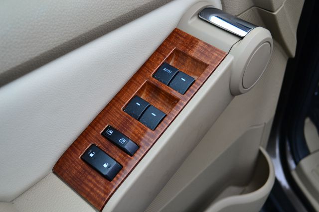 Ford Explorer 2008 photo 24