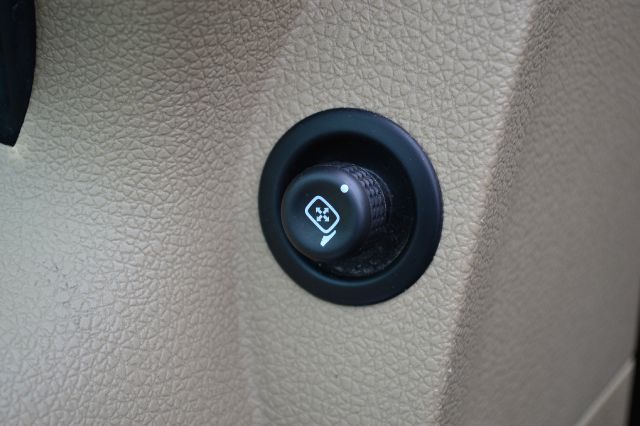 Ford Explorer 2008 photo 25